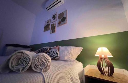 Jardim Camburi Apartment | Casa de Hóspedes 2Q até 6 pessoas 100m Praia e entrada independente