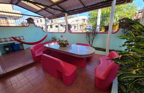 Bellavista House | Family-Friendly Getaway at Casa de hospedaje Los Cibeles