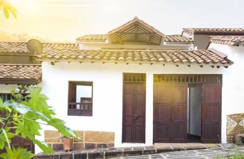 Barichara House | Pet-Friendly Retreat: Casa de Huéspedes Samuel, Rated 9.8