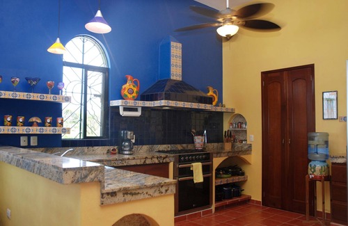 Isla Mujeres Villa | Casa De Jaguar: Island's Most Photographed Destination