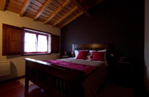 Picote House | Family-Friendly Getaway at Casa de l Puio - Rated 9/10