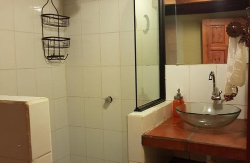 Suchitoto Hotel | Welcoming Casa de la Abuela: Family-Friendly with Hot Tub