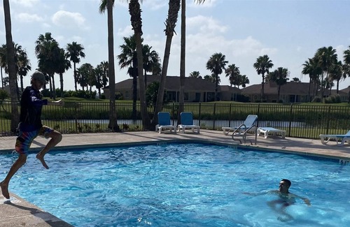 Laguna Vista House | Casa de la Familia- Where Memories are made!