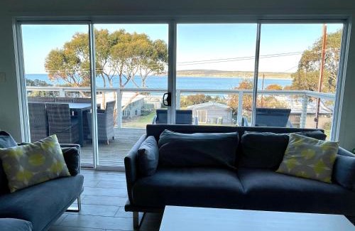 Emu Bay House | Family-Friendly Retreat at Casa de la Isla – 4-Star Escape