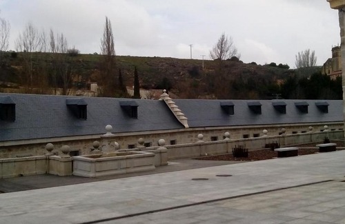 Segovia House | Discover Casa de la Moneda: Family-Friendly Retreat