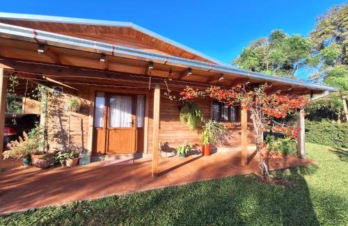Ruiz de Montoya House | Casa de la Oma: 10/10 Rated, Family & Pet-Friendly Retreat