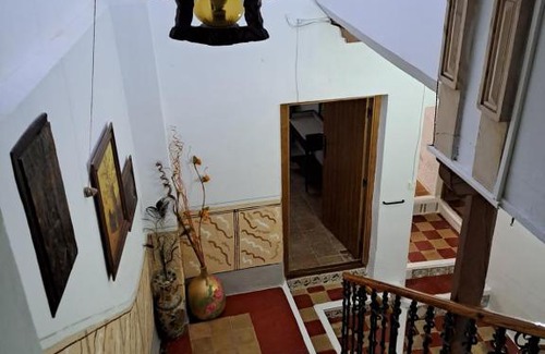 Valverde de Jucar House | Delightful Casa de La Parra: Pet & Child Friendly Stay