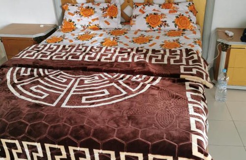 Ain Sebaa Apartment | Cozy Casa de la Paz: Family-Friendly with Breakfast Included