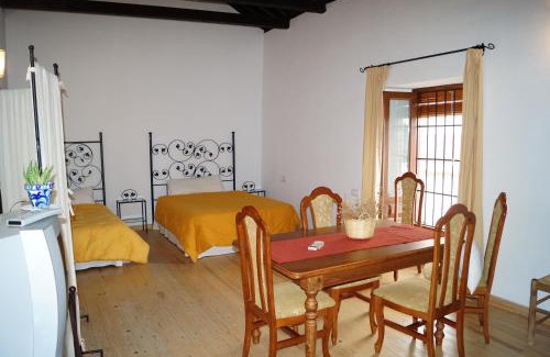 Moclin House | Pet-Friendly Stay at Casa de la Placeta del Rincón