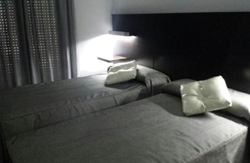 Estepa House | Cozy Casa de Larios: Pet-Friendly Stay with Kitchen Access