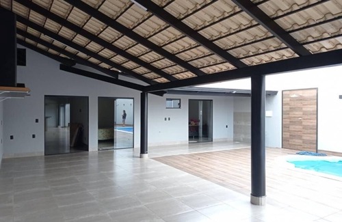 Uberaba Cabin | Relax at Casa DE Lazer Aconchegante with Pool & Spa