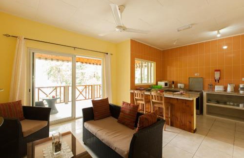 La Digue House | Discover Casa De Leela: 4-Star Guest House with Pool