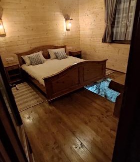 Mara House | Top-Rated Casa de Lemn Maramures with Hot Tub & Family Fun