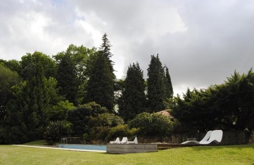 Barcelos House | Explore Casa de Levandeiras: 4-Star Pet-Friendly Retreat