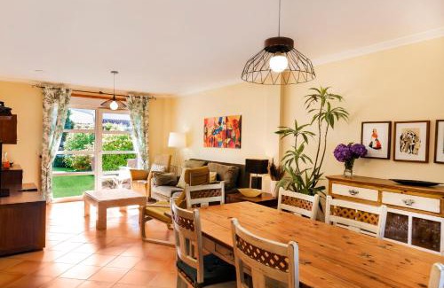 Gondomar House | Casa de Lois: Pet-Friendly Haven Near Vigo and Portugal