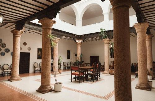 San Clemente House | Highly Rated Casa de los Acacio - Family Friendly Retreat