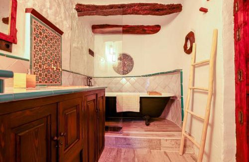 Pitres House | Pet-Friendly Getaway at Casa de los títeres - 10/10 Rated