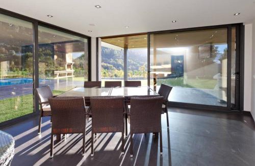 Vieira do Minho House | Enchanting Casa de Louredo-Gerês with Oceanfront Pool