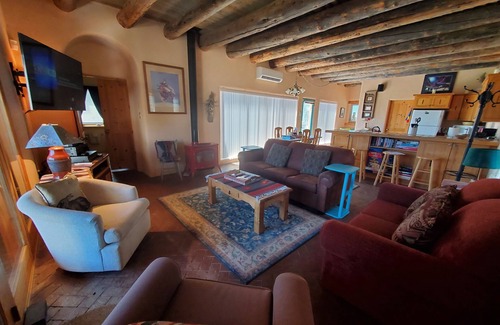 El Prado House | Casa De Luz: Private Oasis with Spa, Pool & Mountain Views