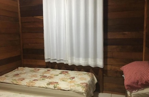 Morada Nova de Minas Ski Chalet | Escape to Casa de Madeira: Ideal for Family and Pets