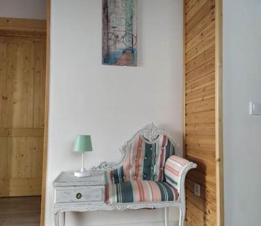 Valverde Ski Chalet | Discover Casa de madera El jardín de Tara - Rated 9.6/10!