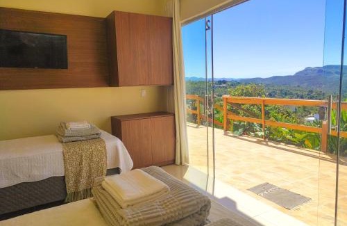 Alto Paraiso de Goias House | Inviting Casa de Maitreya: Pet-Friendly Retreat with Pool