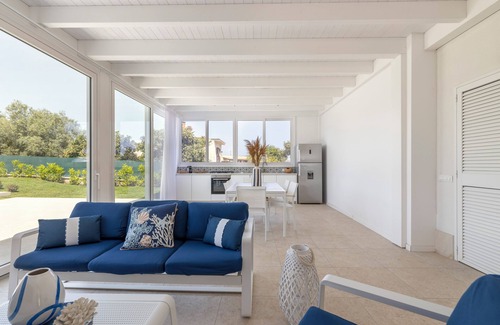 Brucoli Villa | Explore Casa de MarVicina in Beautiful Brucoli, Sicily