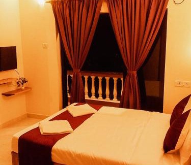 Candolim House | Family-Friendly Retreat at Casa De Menorah - Rated 10/10!