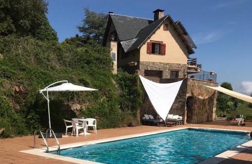 Susqueda Ski Chalet | Exceptional Casa de Muntanya Can Coll in Girona with Pool
