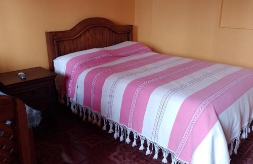Del Cerrillo House | Family-Friendly Getaway at Casa de Carmelita: Rated 9/10