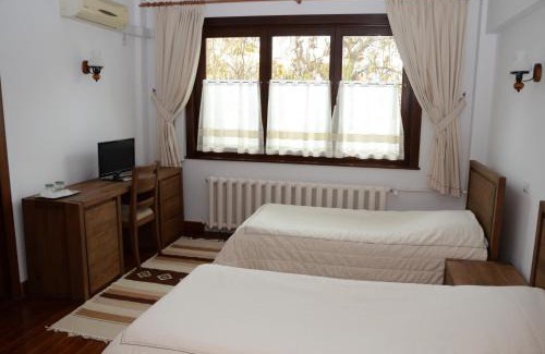 Iasi Hotel | Discover Comfort at Casa de Oaspeți Sfântul Nicolae