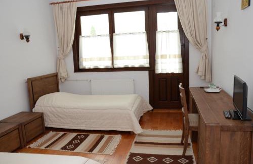 Iasi Hotel | Discover Comfort at Casa de Oaspeți Sfântul Nicolae