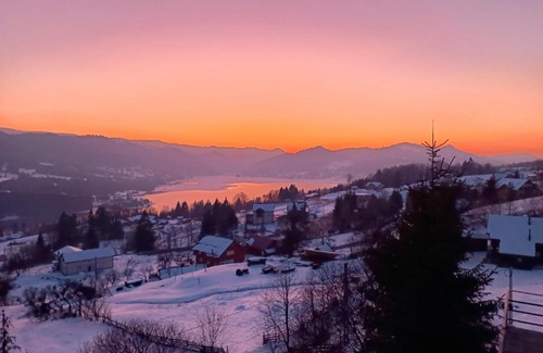 Colibita House | Discover Casa de pe Stâncā: Pet-Friendly Retreat Awaits