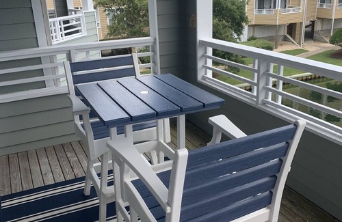 Manteo Condo | Discover Casa De Pearl: A Pirate's Cove Family Retreat