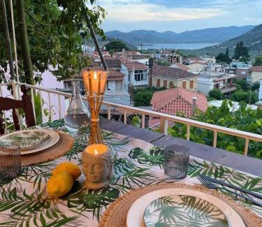 Mytilene House | Inviting Casa de Pera: Family-Friendly with Great Reviews
