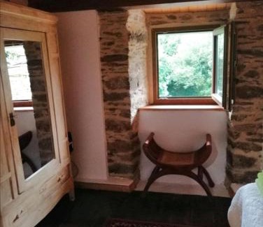 Freires House | Pet-Friendly Casa de Piedra in Ortigueira Village