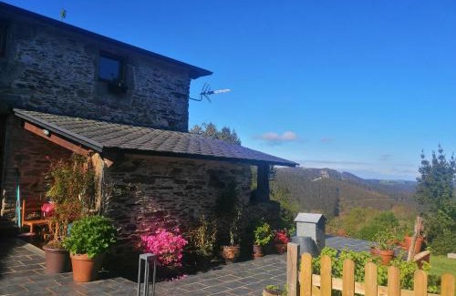 Freires House | Pet-Friendly Casa de Piedra in Ortigueira Village
