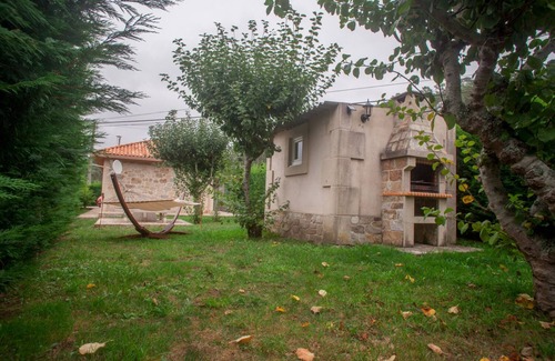 Sardinero Ski Chalet | Tranquil Casa de Piedra Playa de Estorde with Ocean Views