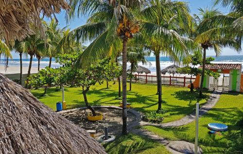 Jucuaran House | Pet-Friendly Casa de Playa Bosque de Mangle with Ocean Views
