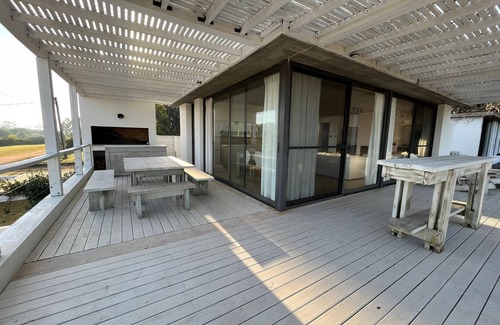 San Vicente House | Relaxing Casa de Playa with Spa & Pet-Friendly Amenities