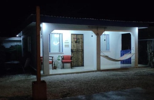 Caldera House | Beachfront Casa de Playa: Ideal for Families & Pets