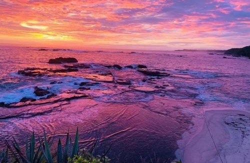 San Juanillo House | Beachfront Casa de Playa: Guest Rated 9/10 with Pool