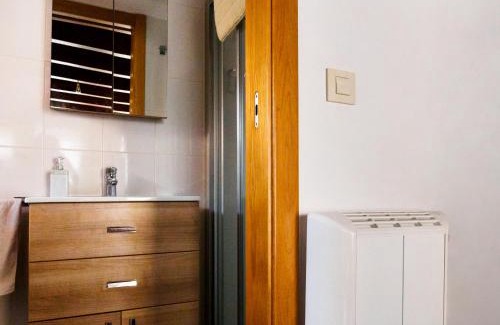 Laracha House | Beachfront Casa de Playa Tabi Caión: Pet-Friendly Retreat