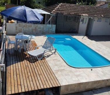 Ubatuba House | Beachfront Retreat with Pool - Perfect for 8 Guests