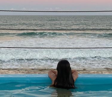Barra Mar House | Seaside Retreat in Exclusive Oceanfront Community