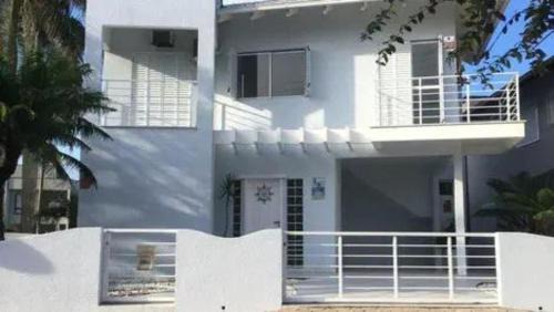 Enseada House | Casa de Praia Brisa do Oceano - São F. do Sul/SC