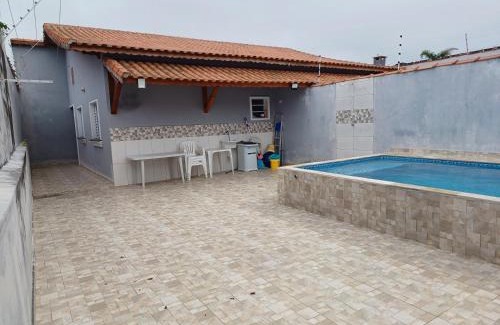 Mongagua House | Beautiful Beach House with Pool and Ocean View