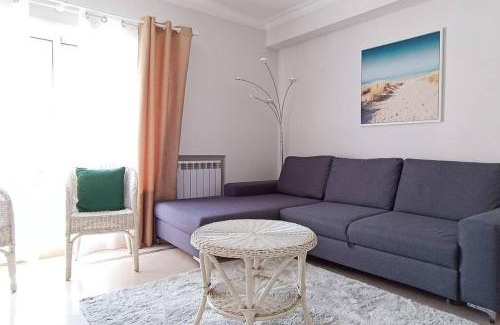 Costa de Caparica Apartment | Oceanfront Bliss at Casa de Praia da Zezinha - 10/10 Rating