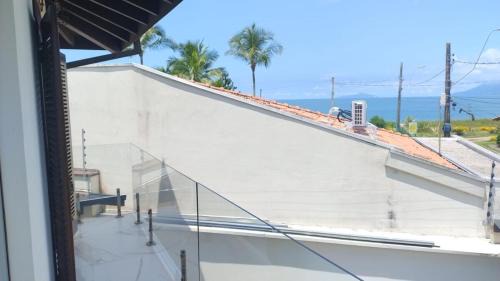 Centro House | Casa de Praia no Capricórnio I em Caraguatatuba SP