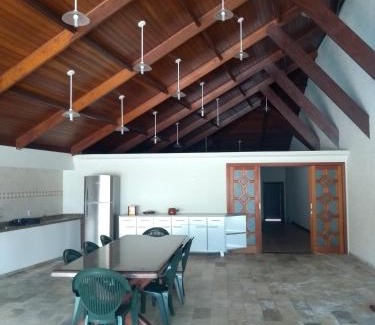 Parque Oasis House | Pet-Friendly Haven: Casa de Praia Peruibe with Pool & Kids Fun